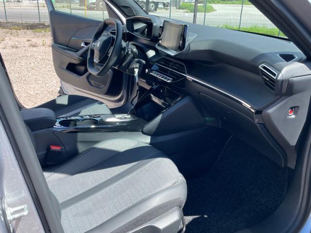 PEUGEOT 2008 PureTech 130 S&S EAT8 Allure Pack