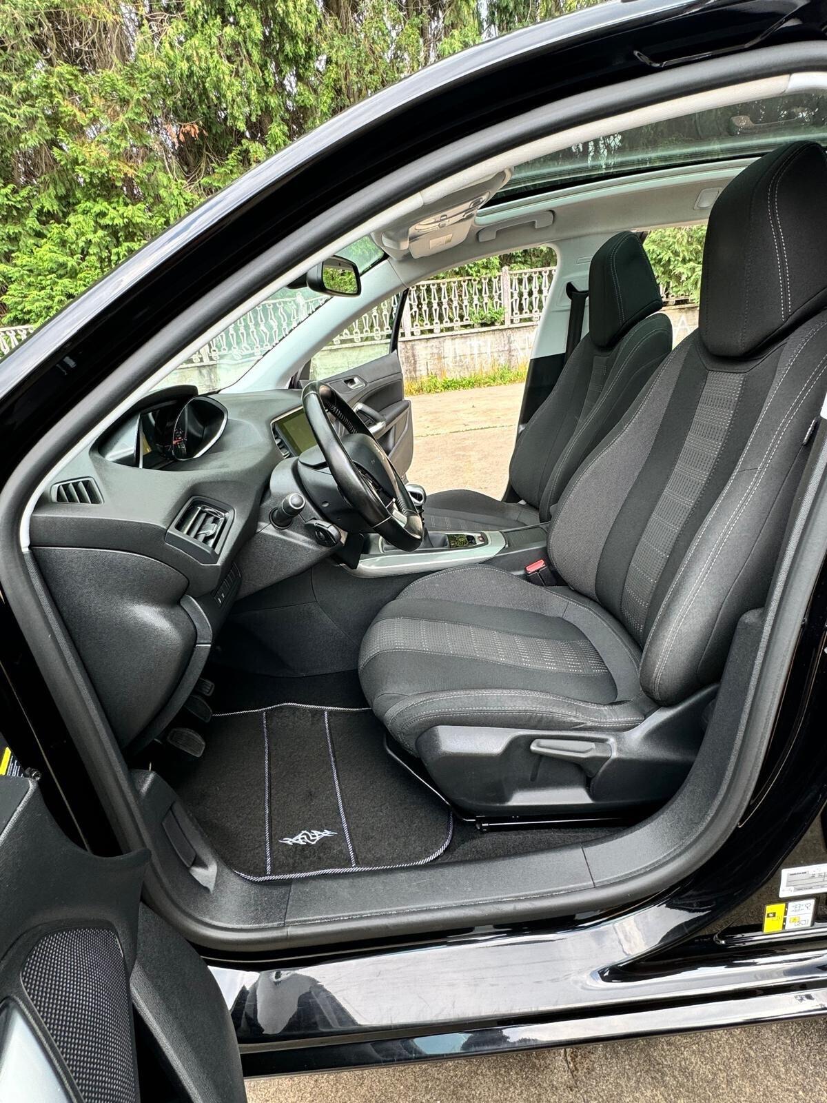 Peugeot 308 PureTech Turbo 130 S&S SW Active