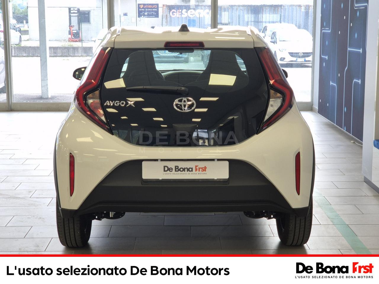 Toyota Aygo x 1.0 active 72cv