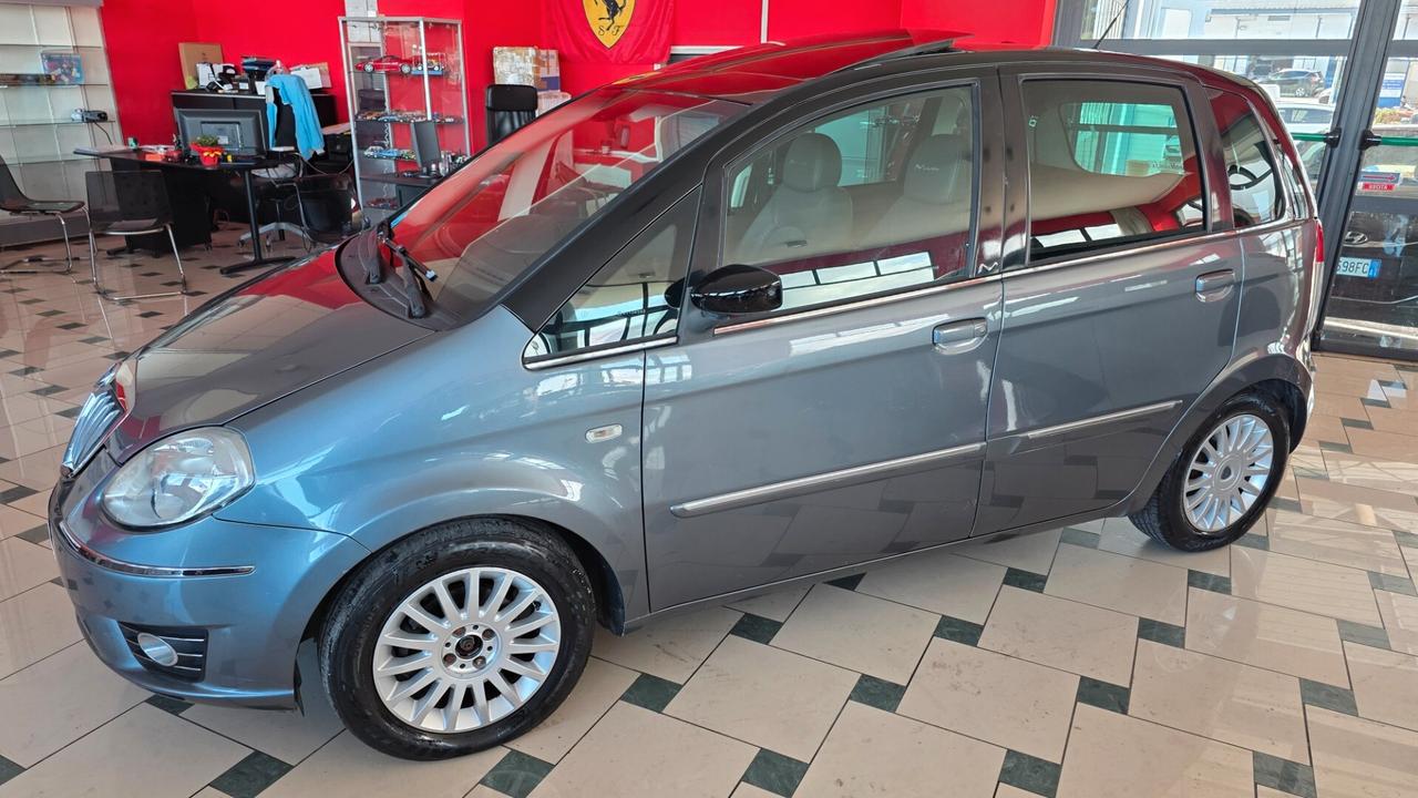 Lancia MUSA 1.4 16V Platino gpl poltrona frau