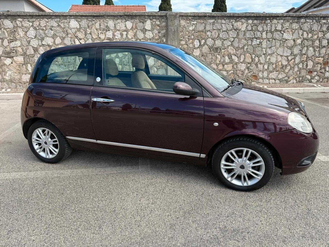 Lancia Ypsilon 1.4 Oro Ecochic GPL