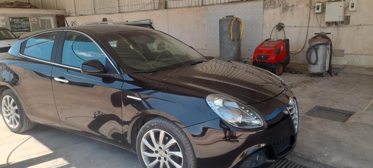 Alfa Romeo Giulietta 1.6 JTDm-2 105 CV Exclusive