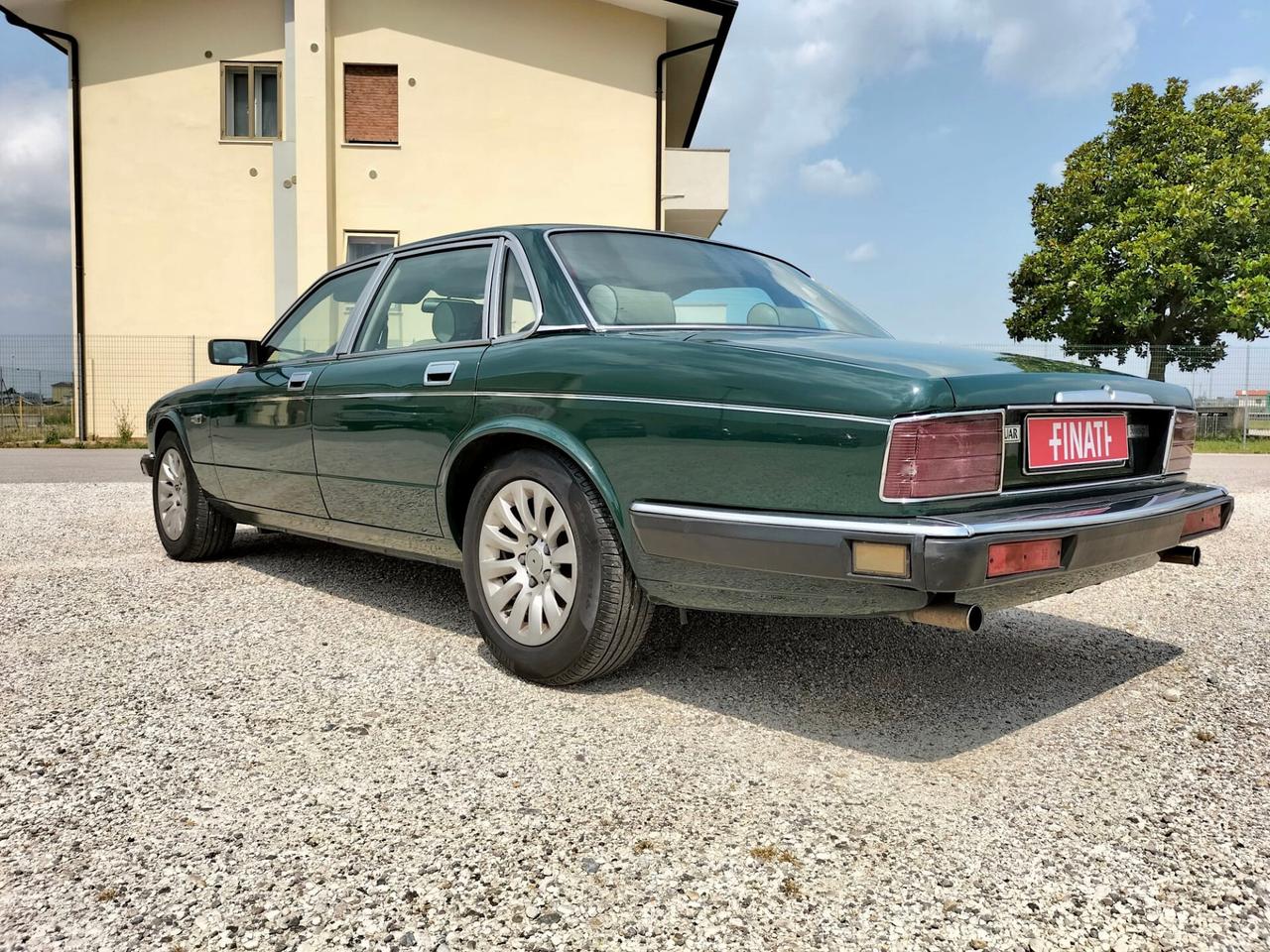 Jaguar XJ Sovereign 4.0