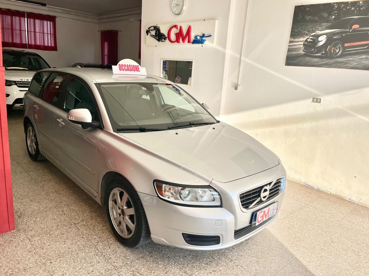 Volvo V50 D4 R-design