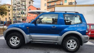 Mitsubishi Pajero 2.5 TDI 3p. GLS1
