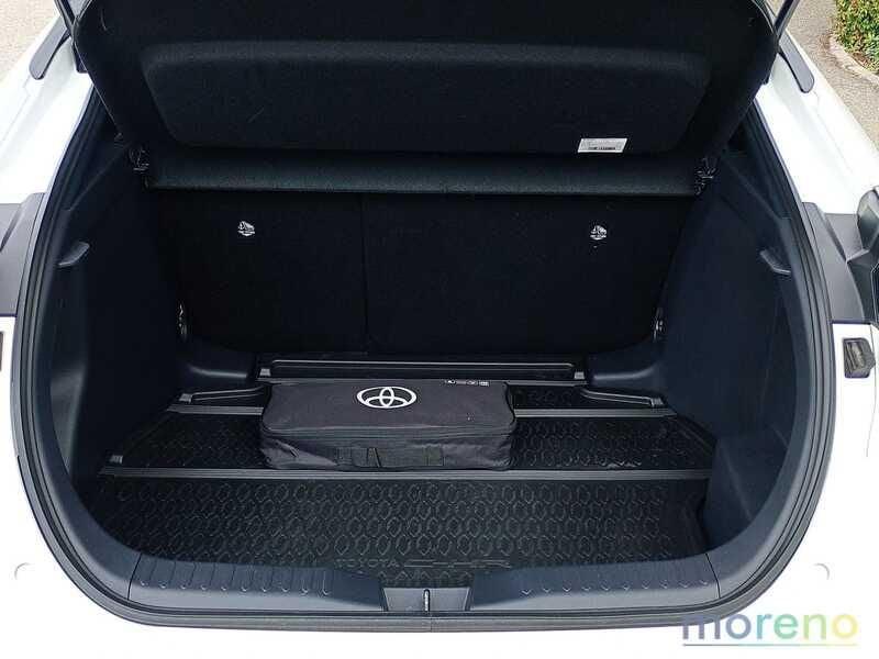 Toyota C-HR 2.0 hv Trend fwd e-cvt