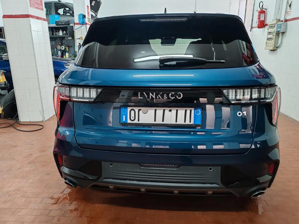 Lynk & Co 01 1.5 td phev auto