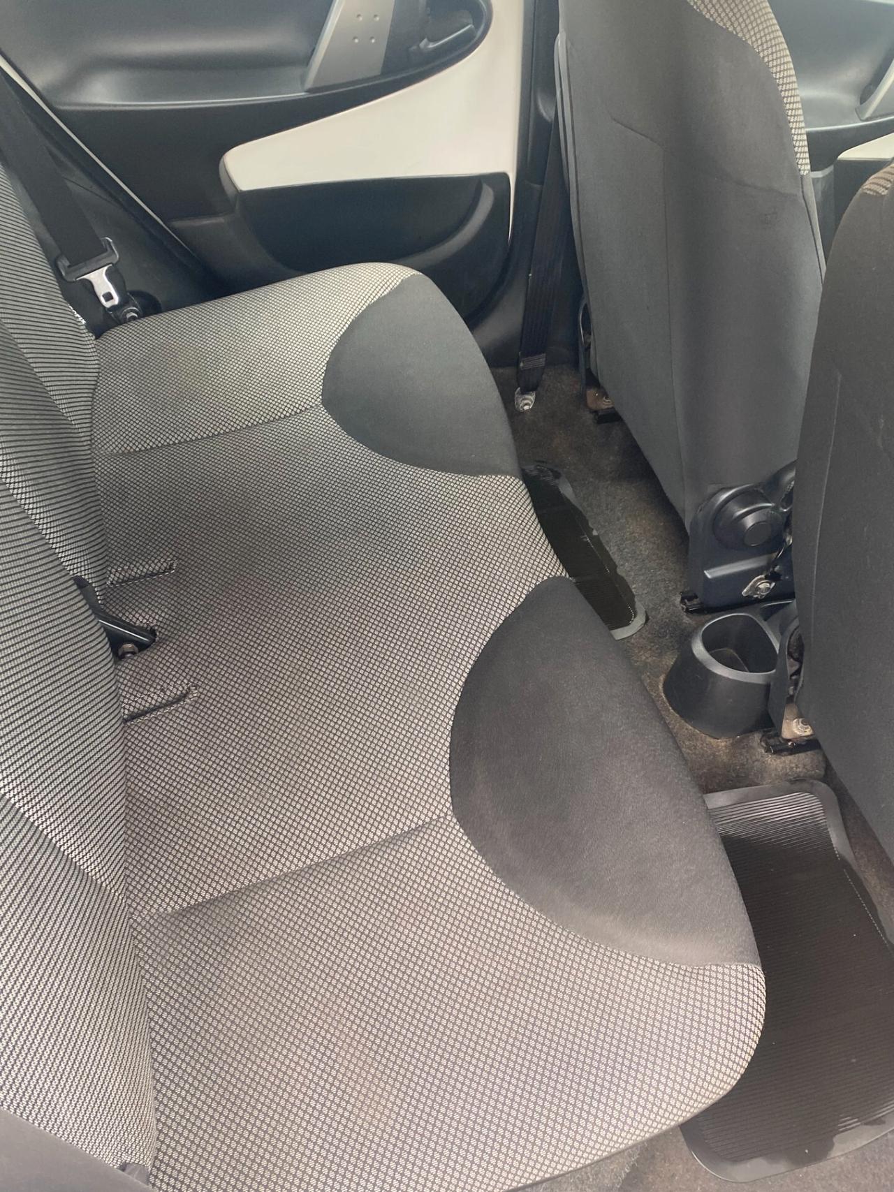 Toyota Aygo 1.0 12V 5 porte automatica/solo 120.000 km