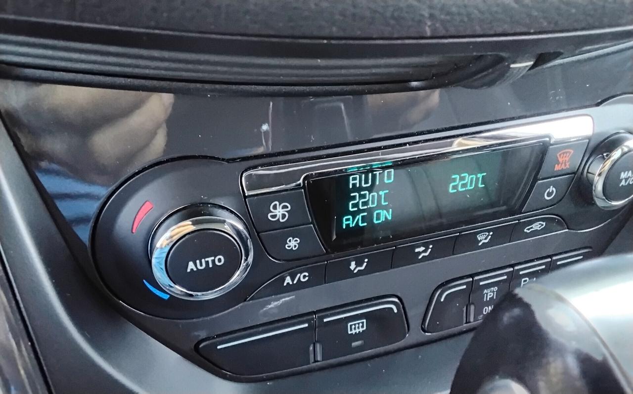 Ford Kuga 2.0 TDCI 163 CV 4WD Powershift Titanium