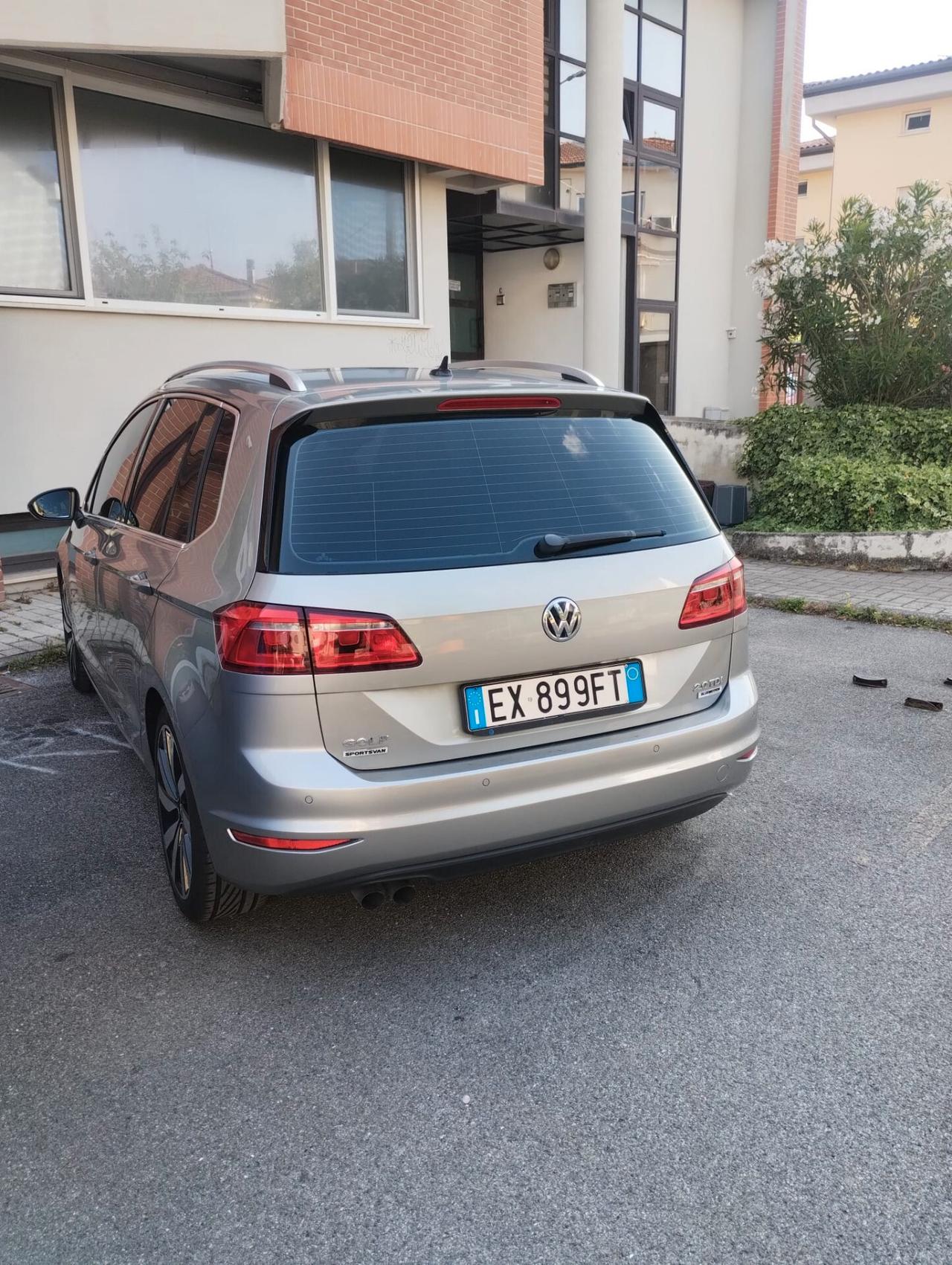 Volkswagen Golf Sportsvan 2.0 TDI DSG Highline BlueMotion Tech.