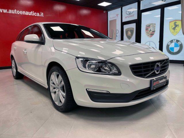 VOLVO V60 2.0 D2 MOMENTUM