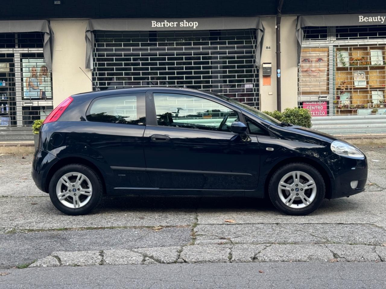 Fiat Grande Punto Grande Punto 1.4 - NEOP.- CAMBIO AUTOMATICO -GOMME NUOVE 4STAGIONI
