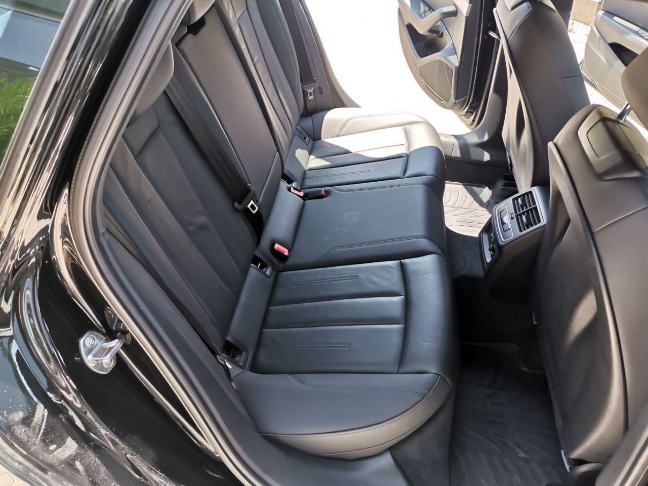 Audi A4 Avant 40 TDI S tronic TOTAL BLACK