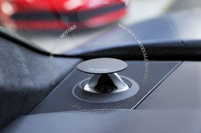 Audi RS6 PERFORMANCE|215.000€ LIST|SPEC. PAINT|DYN RACE