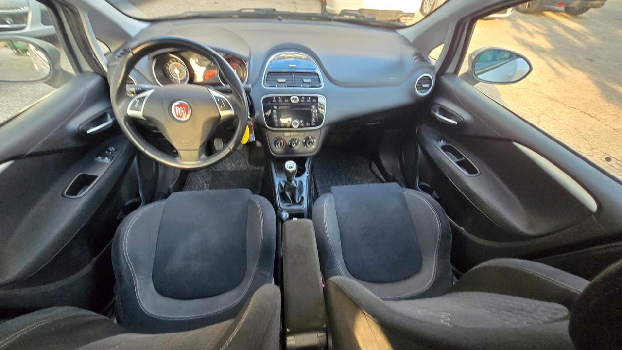 Fiat Punto EVO 1.4 8V 5 porte Natural Power Street