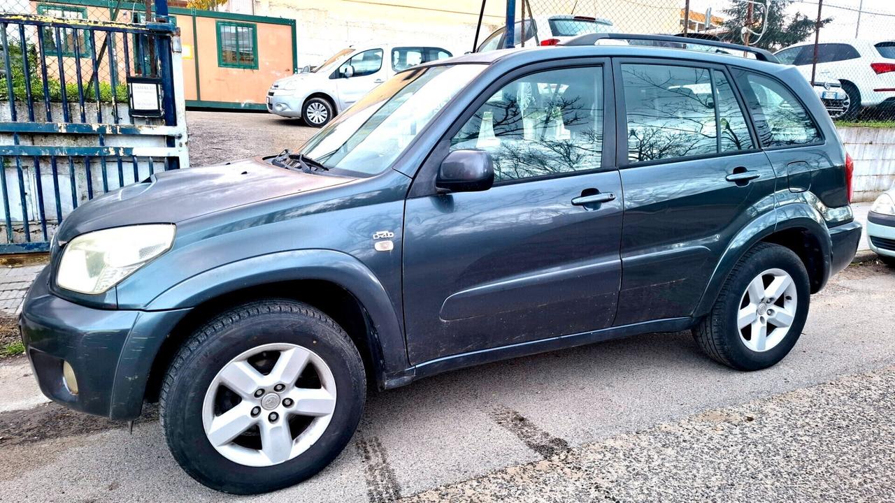 TOYOTA RAV4.com 2.0 Tdi D-4D cat 5 porte Sol