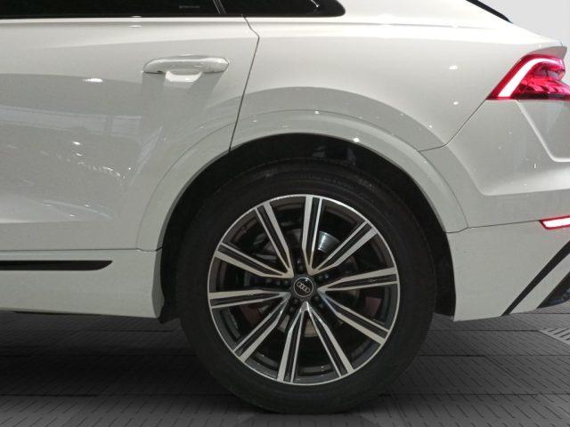 AUDI Q8 Q8 50 TDI 286 CV quattro tiptronic Sport