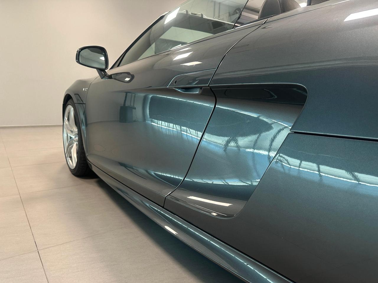 Audi R8 Spyder 5.2 V10 FSI quattro R tronic