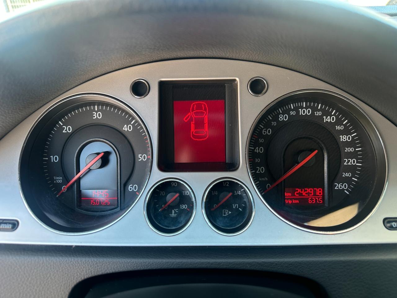 Volkswagen Passat 2.0 TDI DPF Var. Comfortline