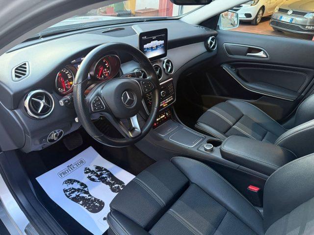 MERCEDES-BENZ GLA 200 d Automatic 4Matic Sport GANCIO TRAINO