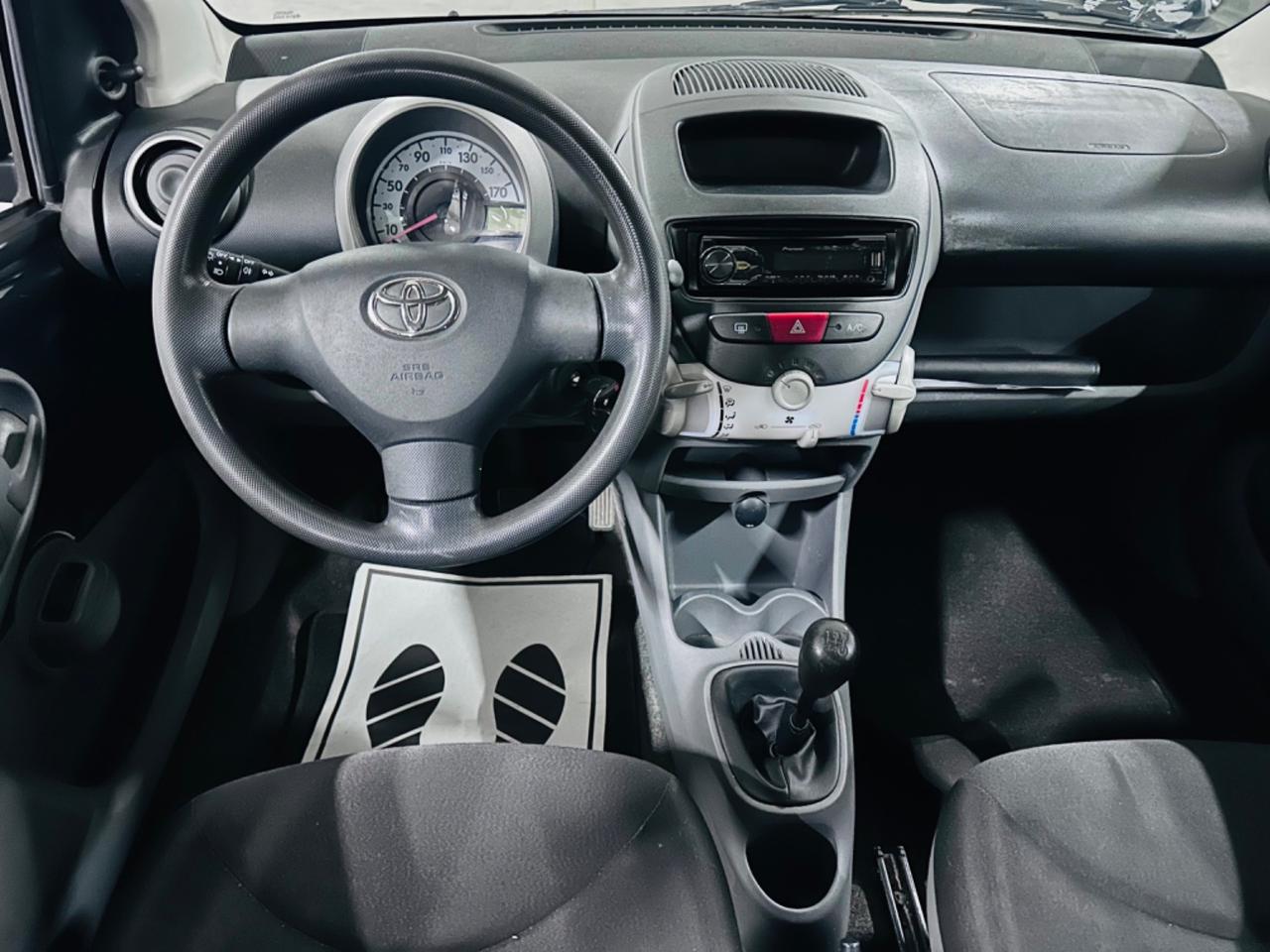 Toyota Aygo 1.0 12V VVT-i 5 porte