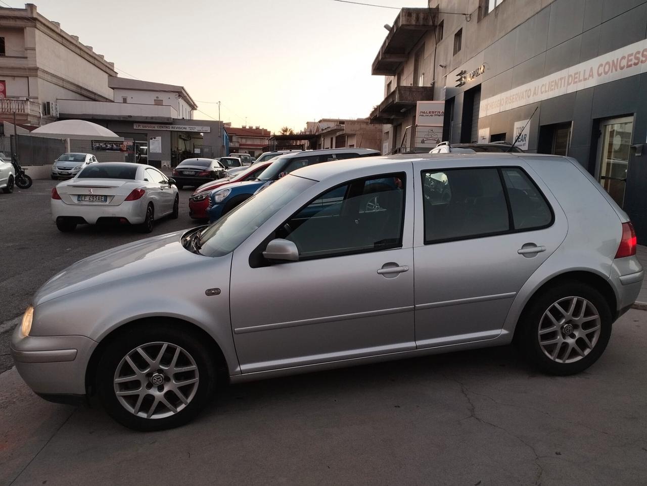 Volkswagen Golf 1.9 TDI/101 CV Comfortline