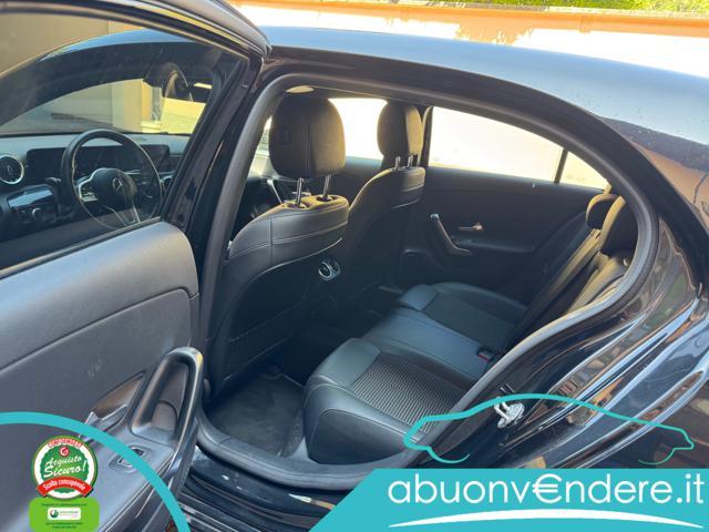 MERCEDES-BENZ A 200 d Automatic Premium