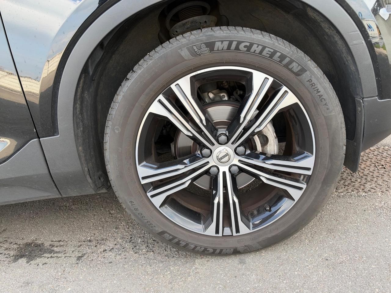 Volvo XC40 T3 Geartronic FULL OPTIONAL
