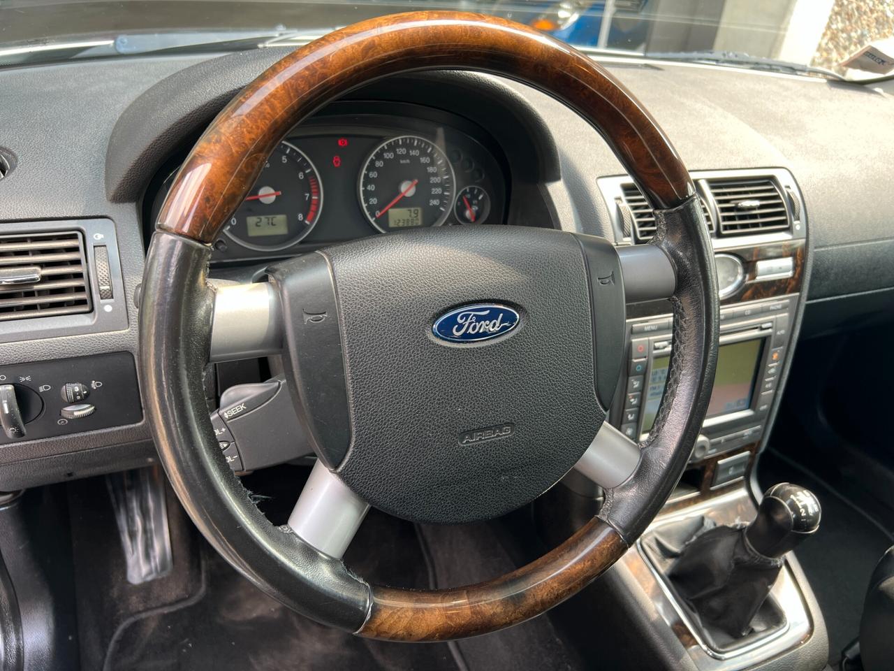 Ford Mondeo 2.0i 16V cat SW Ghia