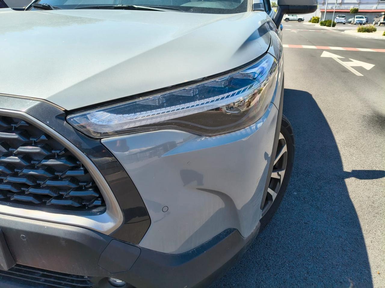 Toyota Corolla Cross 2.0 Hybrid 197 CV E-CVT Lounge Light