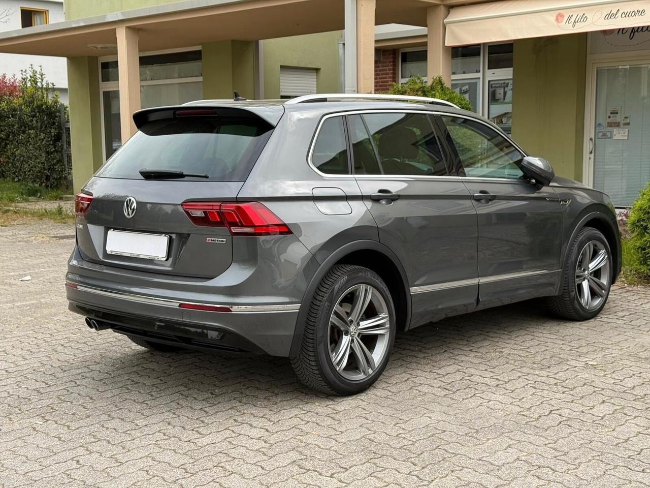 Volkswagen Tiguan 2.0 TDI 150 CV DSG R-Line