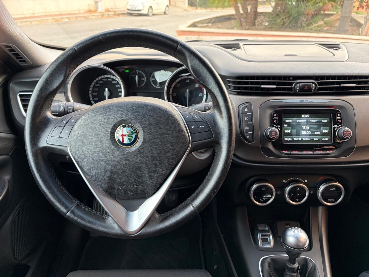 Alfa Romeo Giulietta 1.6 JTDm distictive ideale per neopatentati