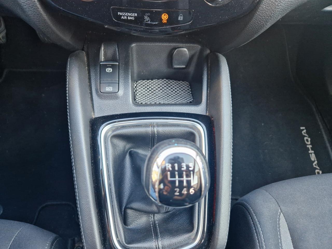 Nissan Qashqai 1.2 115CV "67.500 km" Bluetooth, Sensori, Cruise
