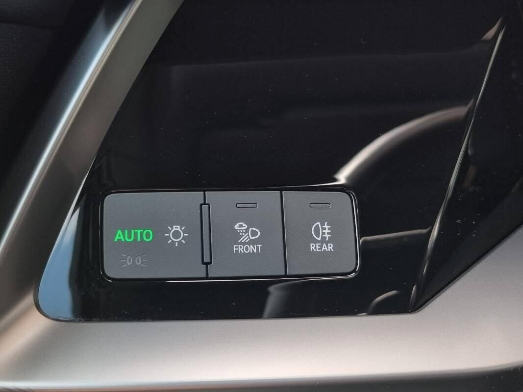 Audi A3 30 TDI S tronic Business