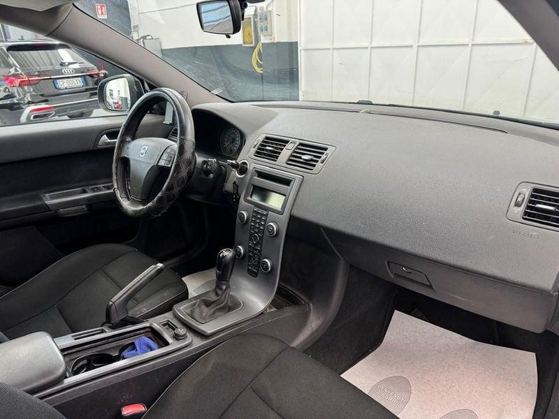 Volvo V50 V50 1.6 d2 R-design 115cv