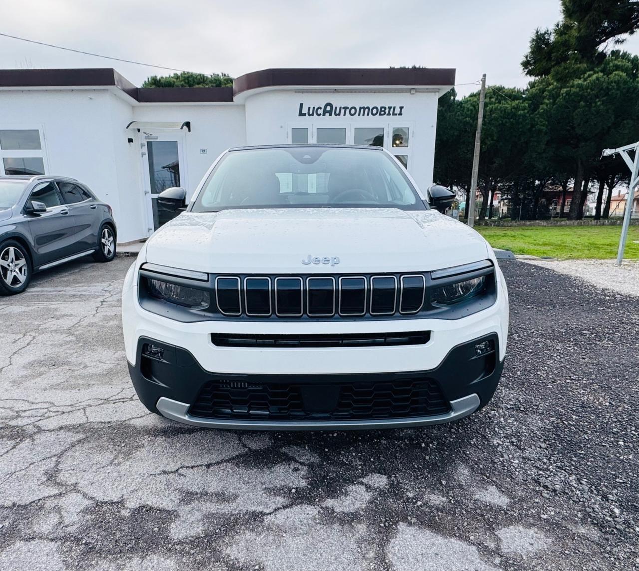 Jeep Avenger BENZINA TECH & SKY 1.2 100 CV