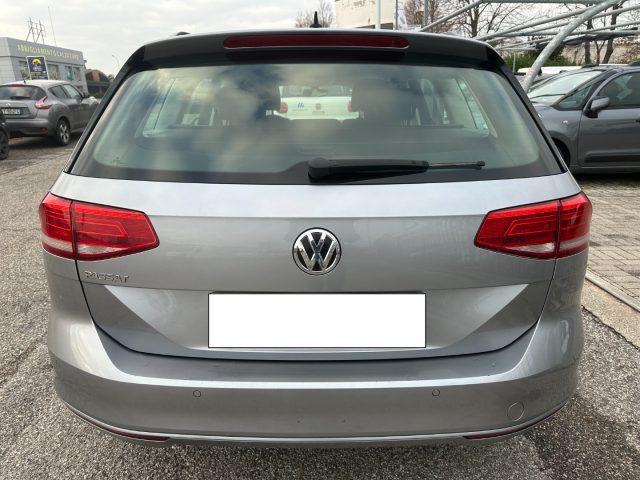 VOLKSWAGEN Passat Variant 2.0 TDI DSG Business BlueMotion Tech