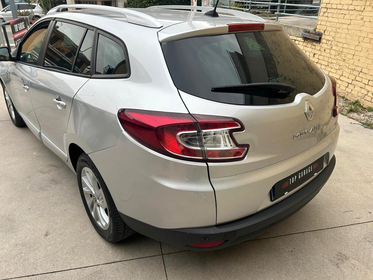 Renault Megane Mégane dCi 110CV EDC SporTour Limited