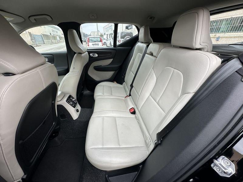 Volvo XC40 Recharge T4 Plug-in Hybrid auto Recharge R-Design