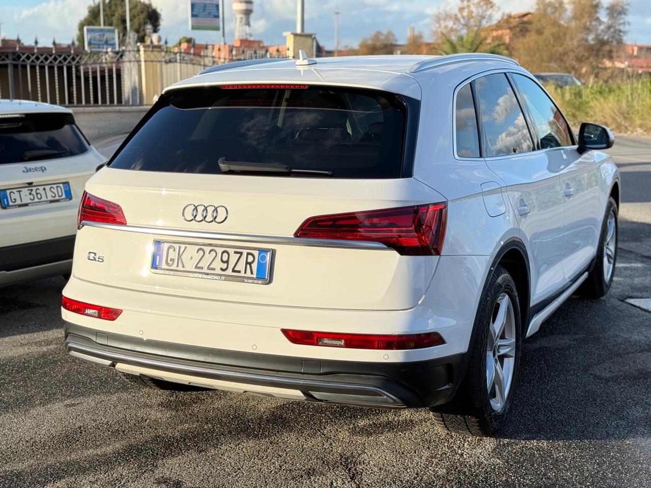 Audi Q5 35 2.0 TDI 163cv MHEV Business Advanced St