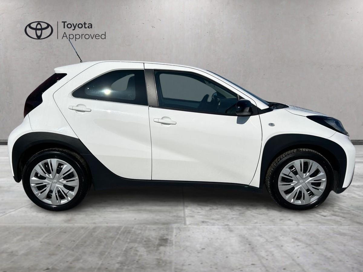 TOYOTA Aygo X - Aygo X 1.0 VVT-i 72 CV 5 porte Active