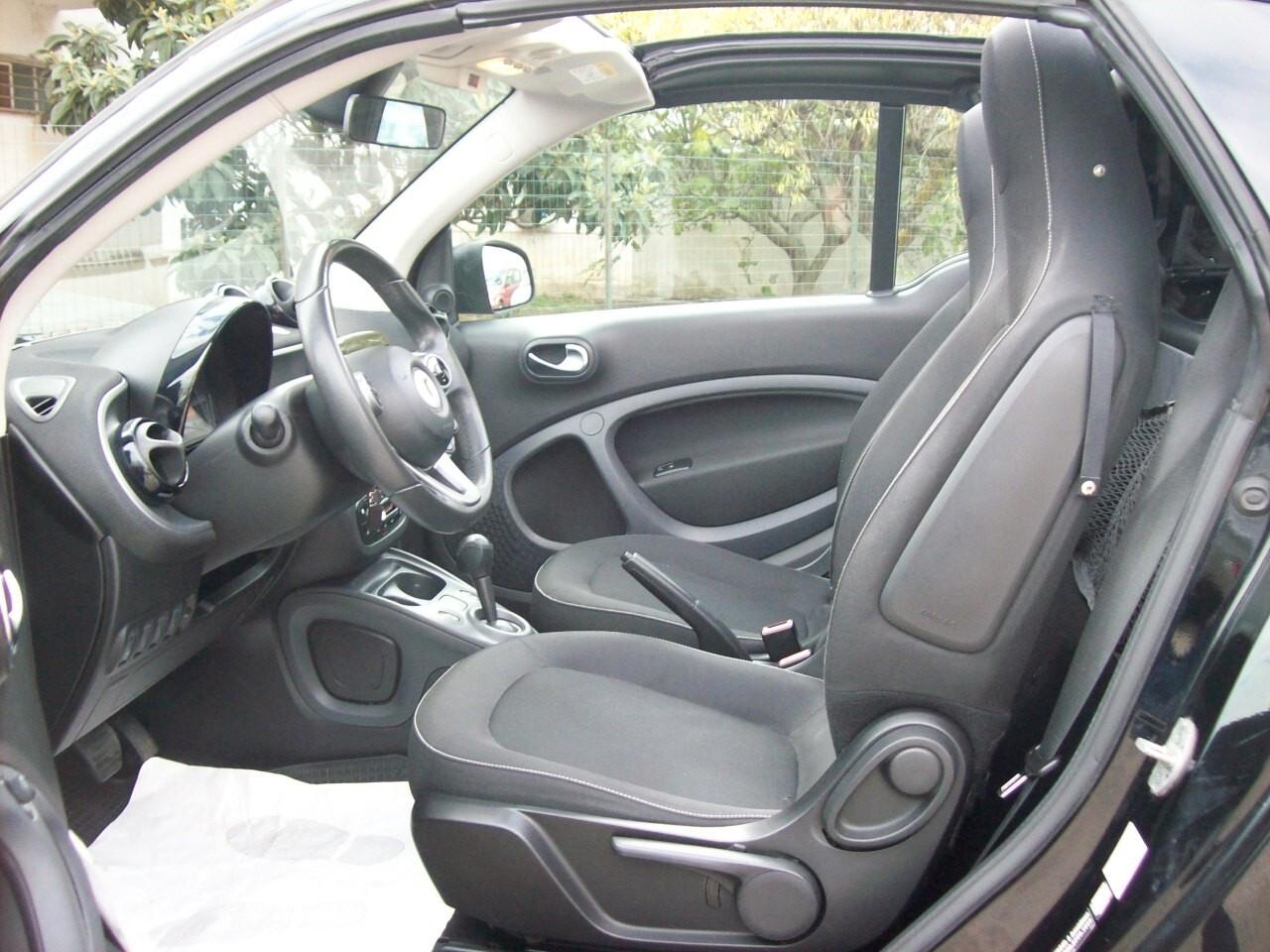 Smart ForTwo Cabrio 1.0 twinamic 71CV Passion