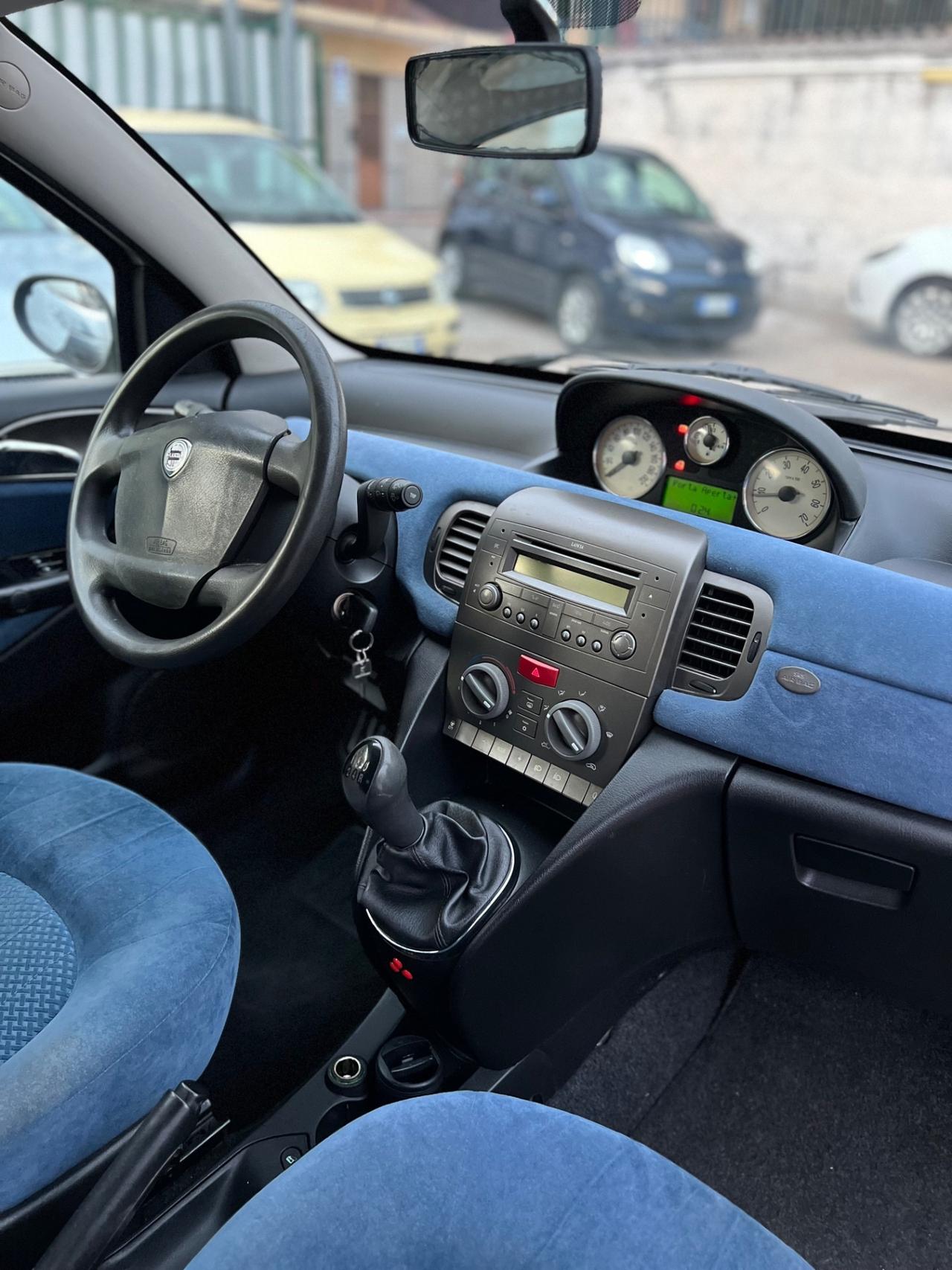 Lancia Ypsilon 1.3 Multijet 16V Platino