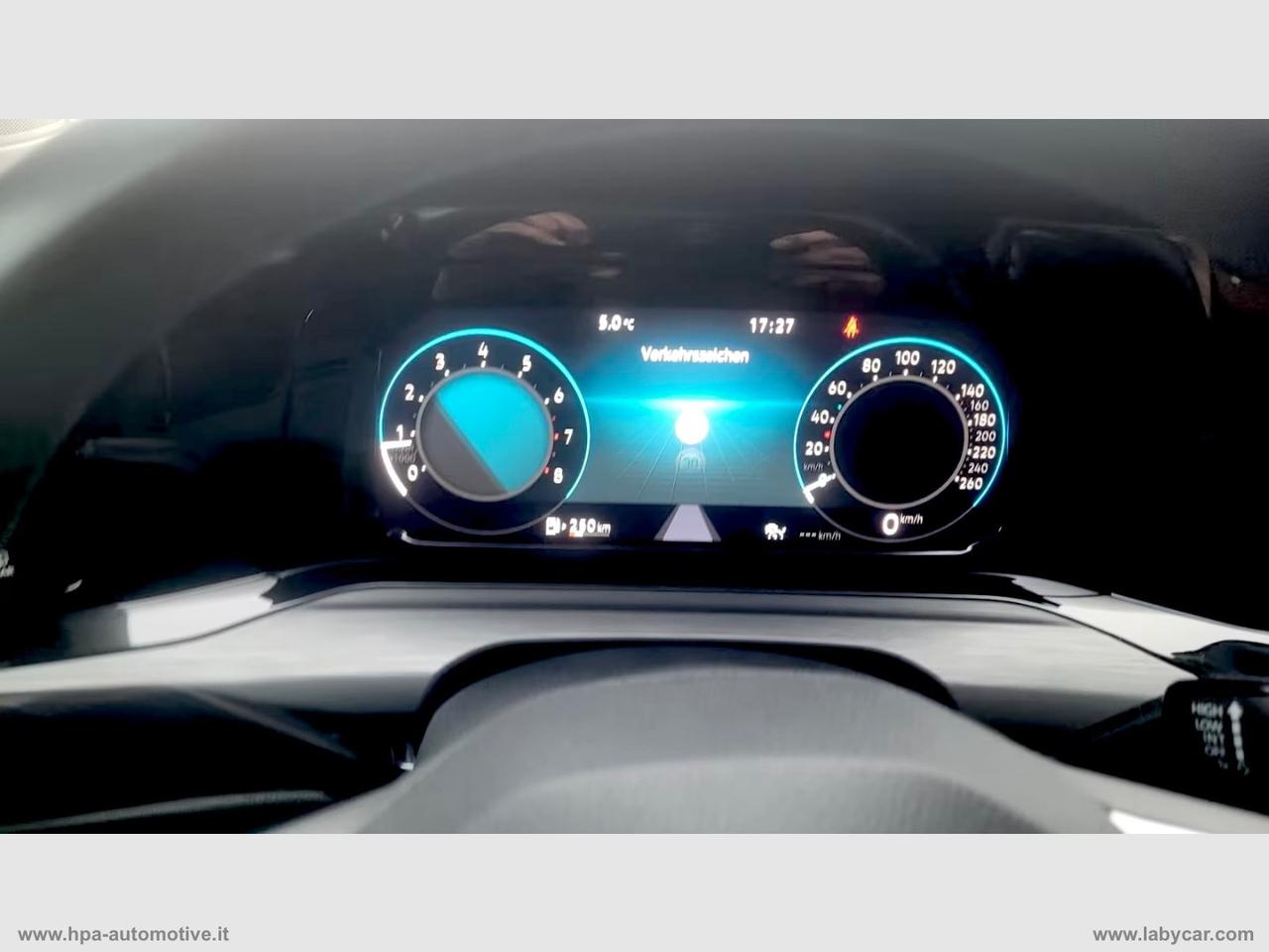 VOLKSWAGEN Golf 1.5 TSI 150CV Style NAVI IQ-LIGHT RETROCAMERA