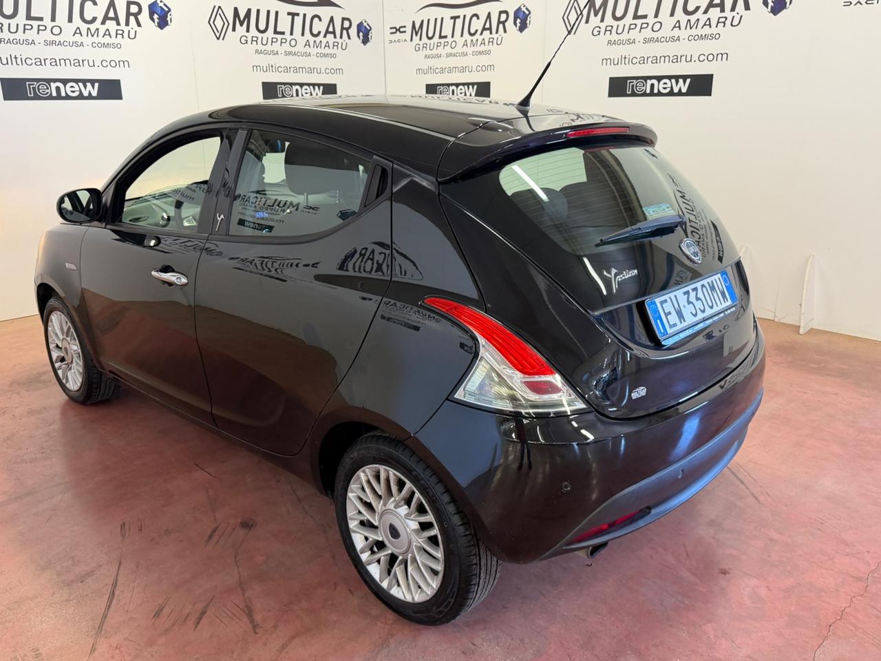 Lancia Ypsilon 1.2 69 CV 5 porte S&S Gold