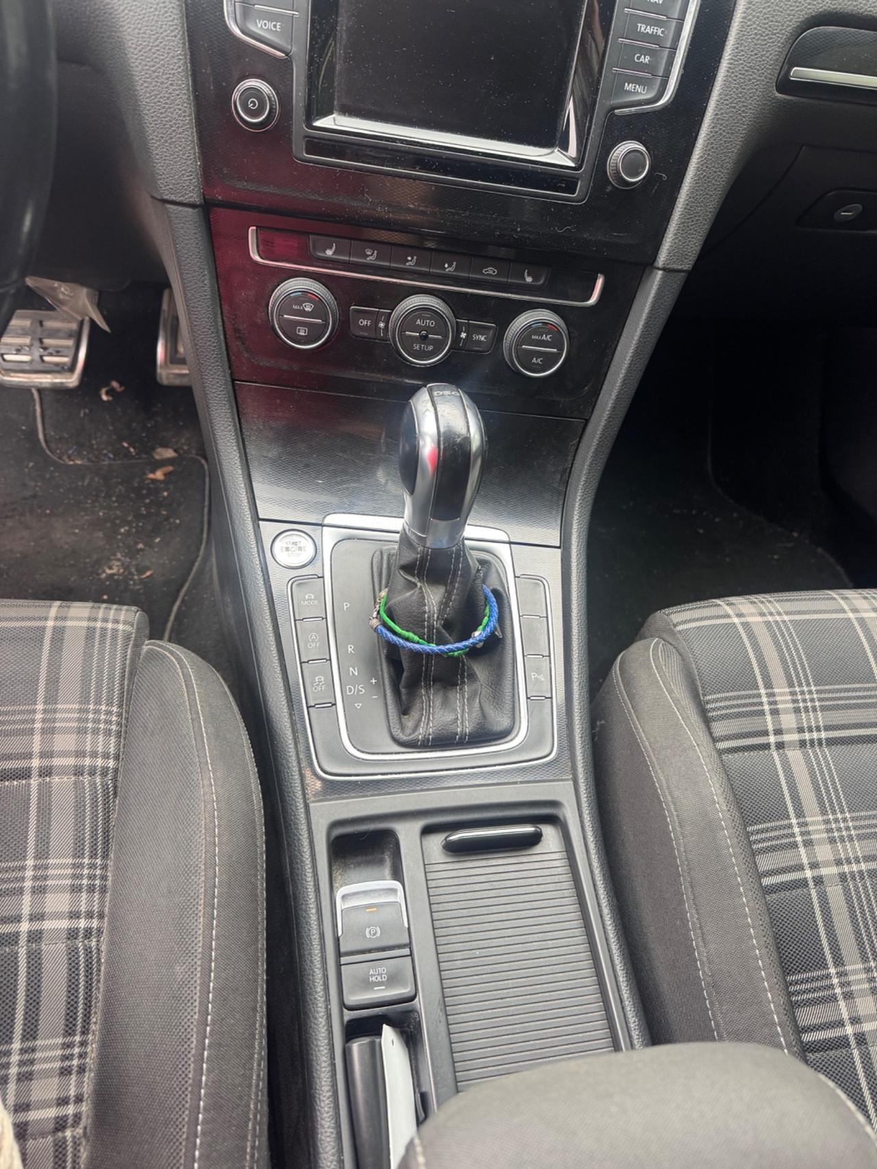 Volkswagen Golf 2.0 TDI DSG 5p. Highline BlueMotion Technology