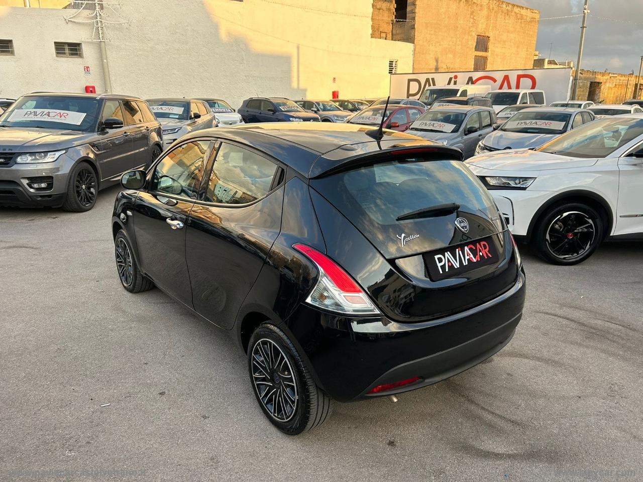 LANCIA Ypsilon 1.0 FireFly 5p.S&S Hybrid Silver