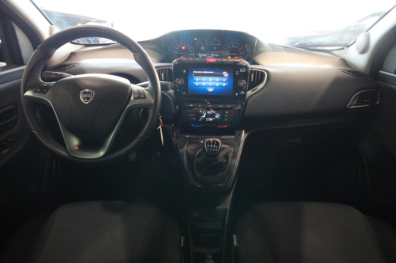 LANCIA YPSILON 1.0 70 CV HYBRID AZIENDALE