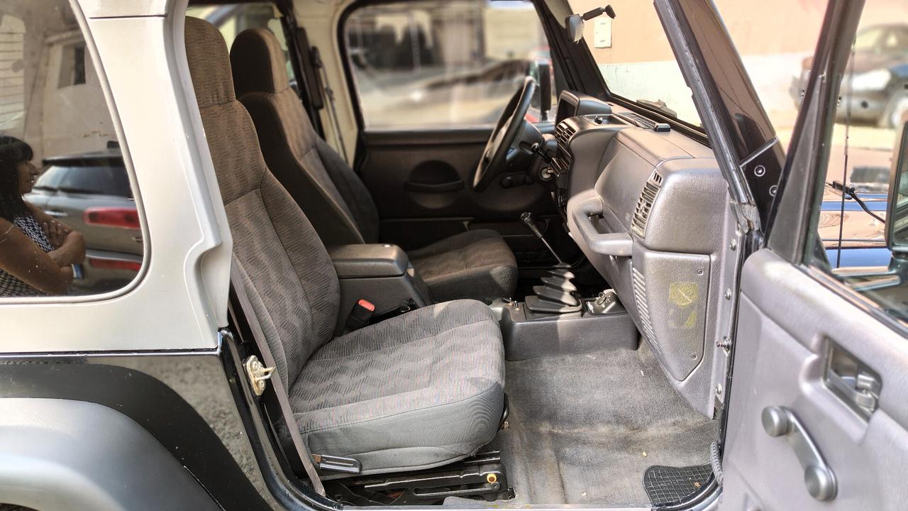 Jeep Wrangler 4.0 Sport ASI 4 posti