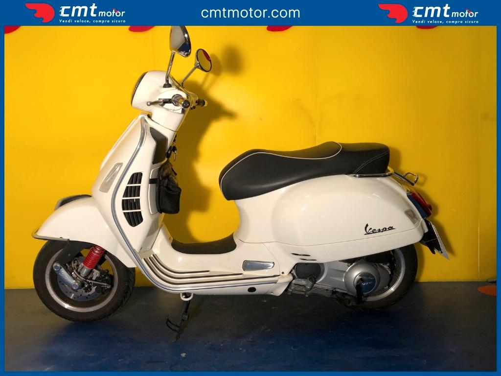 Vespa GTS 300 - 2015